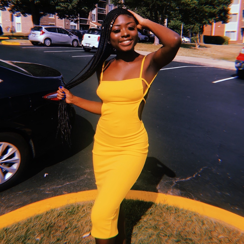 backless yellow dress